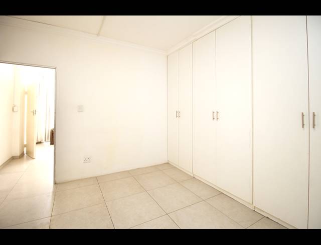 1 BEDROOM APARTMENT FOR SALE IN ORCHARDS